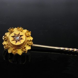 Antique Victorian 15k Pin Etruscan Style