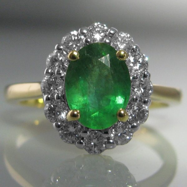 Emerald and Diamond Ring – 18k Gold | The Antiques Room