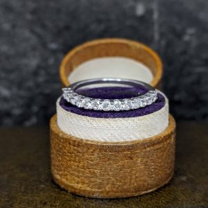 Diamond Ring in 18k White Gold