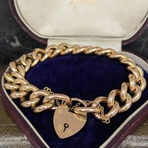 Antique Curb Link Bracelet in 9k Gold