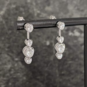 Stunning Diamond Drop Earrings in 18k Gold - 1.0ct.