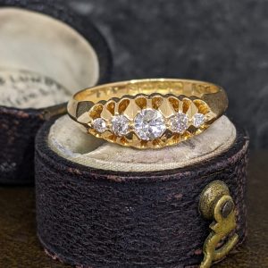 Antique Diamond Five Stone Ring in 18k Gold - 1913