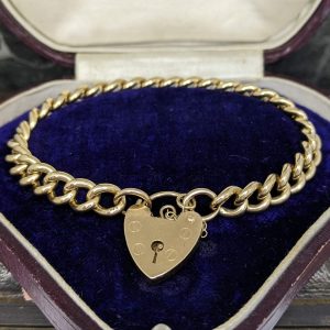 Vintage Curb Bracelet with Heart Lock in 9k Gold