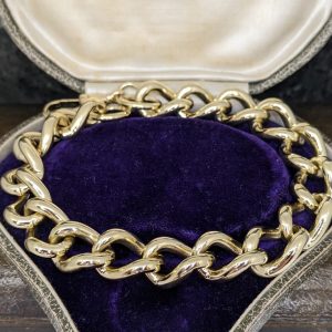 Heavy Vintage Curb Bracelet in 9k Gold