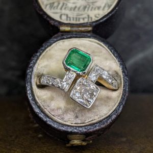 Outstanding Antique Emerald and Diamond Ring Moi et Toi