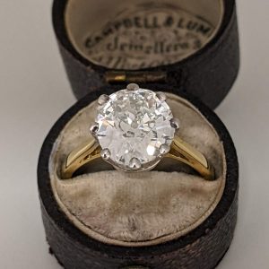 Outstanding 3.00ct Old Cut Diamond Solitaire in 18k Gold