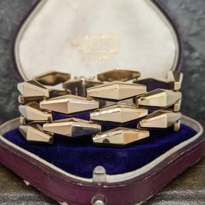Mid-Century Cuff Bracelet in 9k Gold