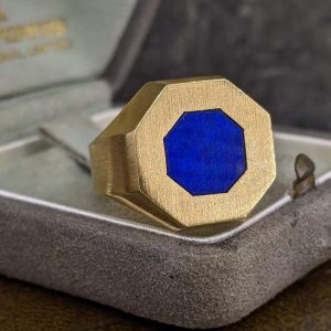 Vintage David Morris Lapis Signet Ring in 18k Gold