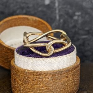 Vintage Knot Link Ring in 9k Gold