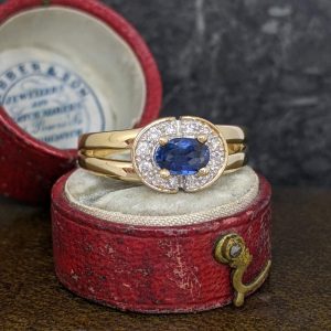 Vintage Sapphire and Diamond Ring in 18k Gold