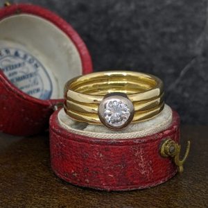 Vintage Solitaire Ring in 18k Gold - 0.5ct