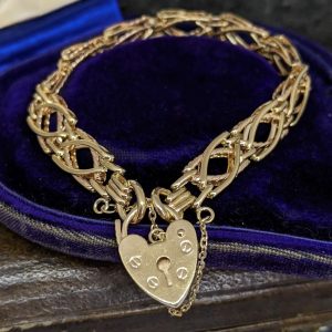 Vintage Fancy Link Gate Bracelet in 9k Gold